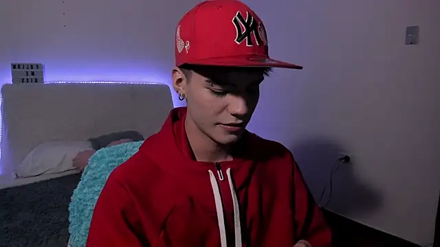 Dulcey  online show from 04-16-26, 09:10