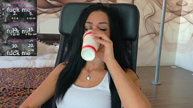 NaomiScarlet online show from 09-09-25, 08:36