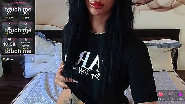 Snapshot of NaomiScarlet chatting on 07-14-26, 10:21 NaomiScarlet online show from 07-14-26, 10:21