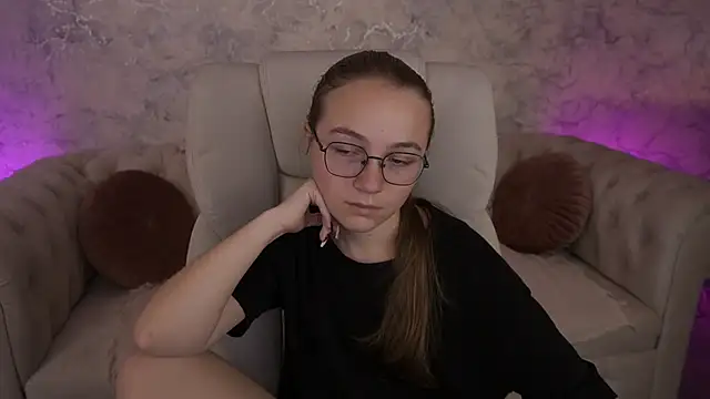 Snapshot of ArrinaWairr chatting on 10-01-25, 07:36 ArrinaWairr online show from 10-01-25, 07:36
