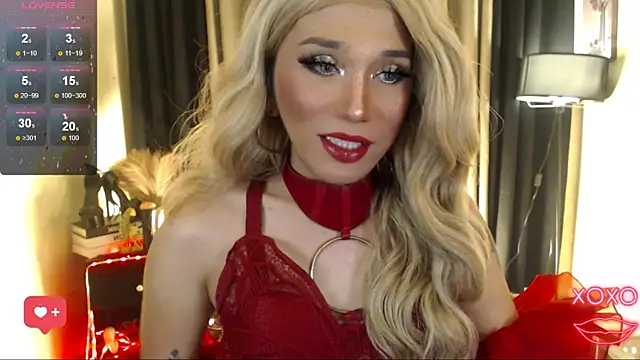 Snapshot of precious_RoseDoll chatting on 09-28-25, 07:47 precious RoseDoll online show from 09-28-25, 07:47