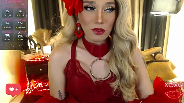 Snapshot of precious_RoseDoll chatting on 10-03-25, 10:01 precious RoseDoll online show from 10-03-25, 10:01