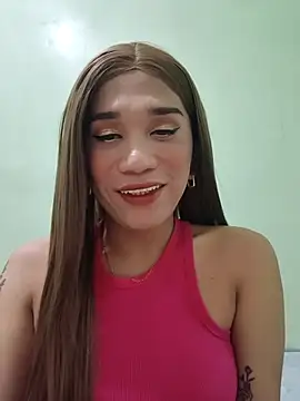 Snapshot of precious_RoseDoll chatting on 10-22-25, 01:06 precious RoseDoll online show from 10-22-25, 01:06