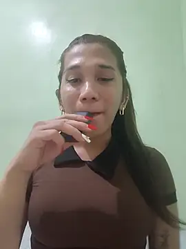 Snapshot of precious_RoseDoll chatting on 10-23-25, 01:27 precious RoseDoll online show from 10-23-25, 01:27