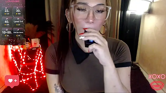 Snapshot of precious_RoseDoll chatting on 10-28-25, 12:36 precious RoseDoll online show from 10-28-25, 12:36