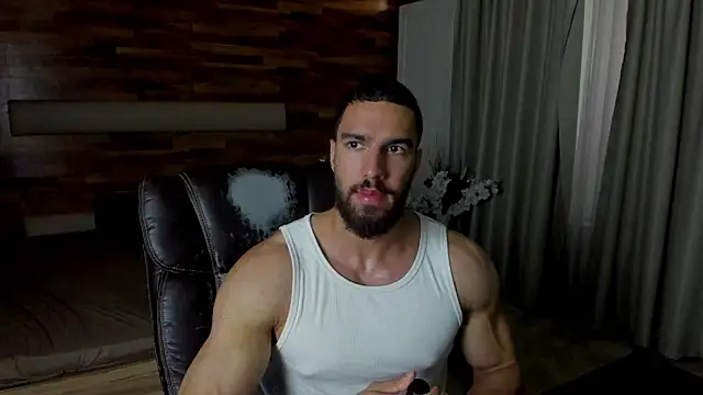 Snapshot of IvanHydee chatting on 07-17-26, 04:30 IvanHydee online show from 07-17-26, 04:30