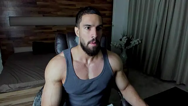 Snapshot of IvanHydee chatting on 07-19-26, 04:27 IvanHydee online show from 07-19-26, 04:27
