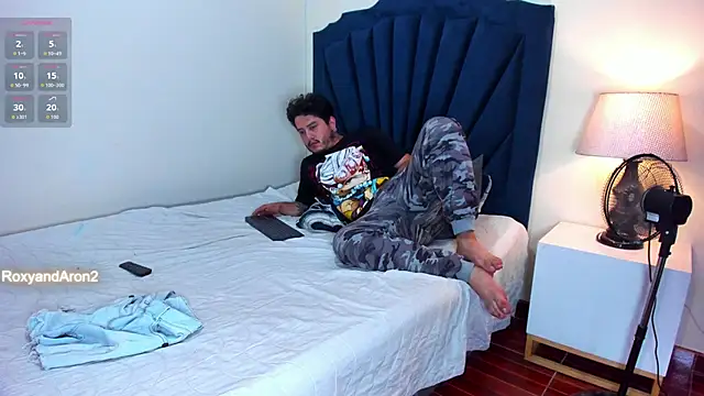 RoxyandAron2 online show from 03-04-26, 06:25