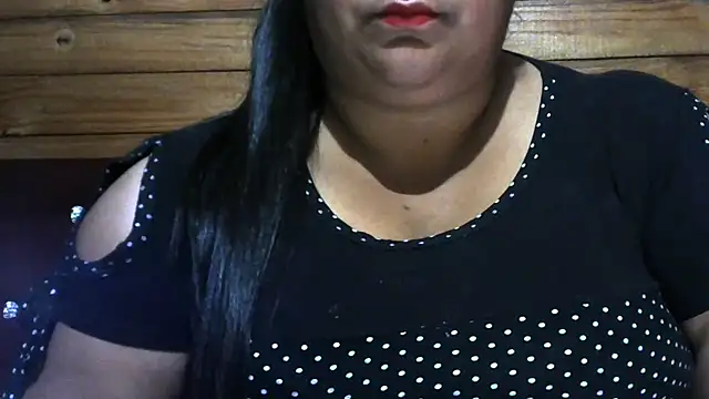 Snapshot of MARRENTINHA34 chatting on 02-01-26, 12:48 MARRENTINHA34 online show from 02-01-26, 12:48