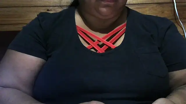 Snapshot of MARRENTINHA34 chatting on 03-10-26, 02:22 MARRENTINHA34 online show from 03-10-26, 02:22