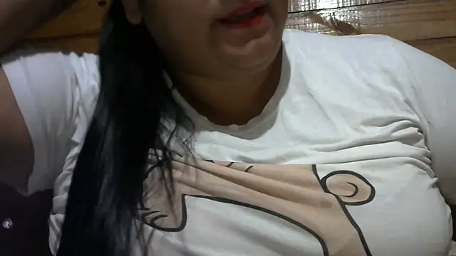 Snapshot of MARRENTINHA34 chatting on 03-21-26, 12:43 MARRENTINHA34 online show from 03-21-26, 12:43