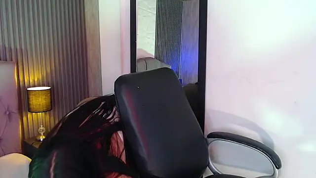 Bonnali lune online show from 01-14-26, 03:56