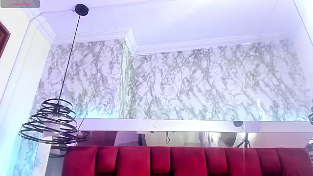 Snapshot of Sheilly_brown chatting on 02-13-26, 09:44 Sheilly brown online show from 02-13-26, 09:44