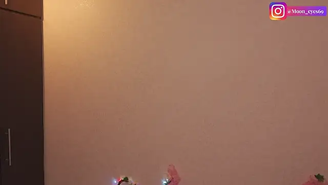 Snapshot of Tamyeliot chatting on 06-12-26, 01:04 Tamyeliot online show from 06-12-26, 01:04