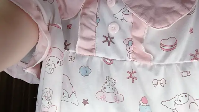 EnEn xiaobao online show from 11-14-25, 04:17