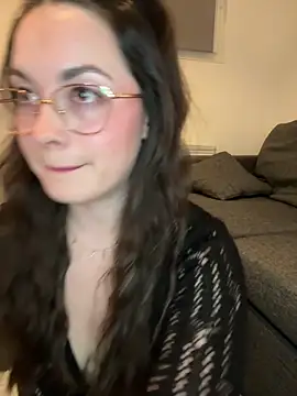 liloush   online show from 03-22-26, 09:40