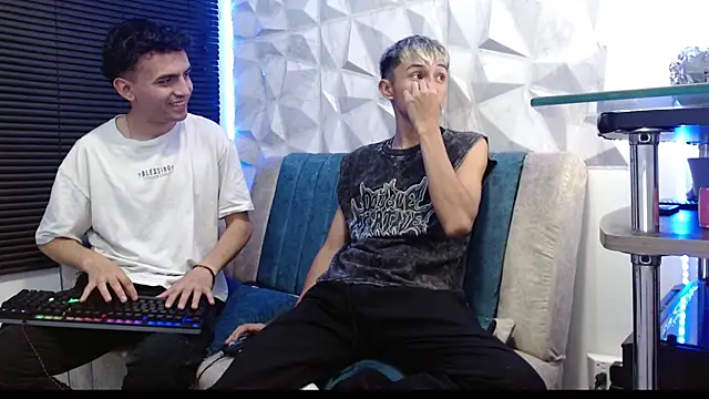 Isaac tan online show from 09-22-25, 12:45