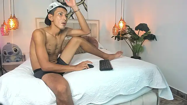 Snapshot of lupeandostin chatting on 06-04-26, 12:38 lupeandostin online show from 06-04-26, 12:38