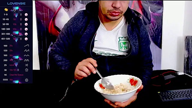 Snapshot of smith_hot29 chatting on 10-05-25, 04:22 smith hot29 online show from 10-05-25, 04:22