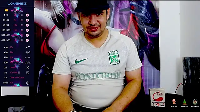 Snapshot of smith_hot29 chatting on 10-13-25, 04:12 smith hot29 online show from 10-13-25, 04:12