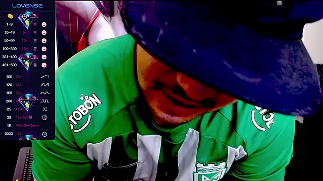 Snapshot of smith_hot29 chatting on 10-22-25, 02:34 smith hot29 online show from 10-22-25, 02:34