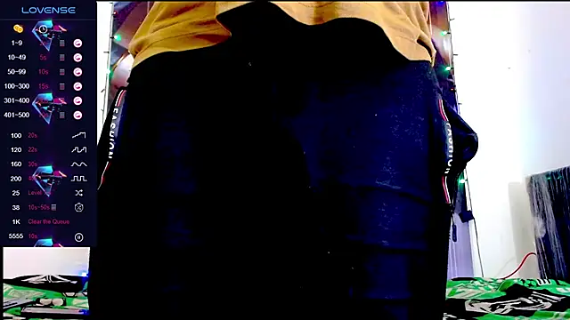 Snapshot of smith_hot29 chatting on 12-04-25, 05:06 smith hot29 online show from 12-04-25, 05:06