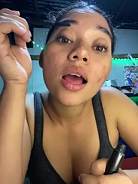 Snapshot of Rico02j chatting on 07-15-26, 04:40 Rico02j online show from 07-15-26, 04:40