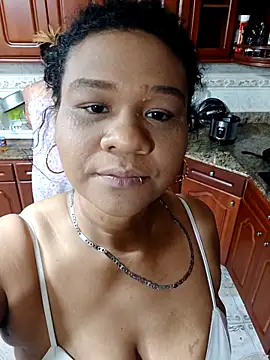 Kymy marquez online show from 11-29-25, 04:32