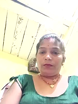 Snapshot of Samiya-143 chatting on 09-19-25, 06:15 Samiya-143 online show from 09-19-25, 06:15
