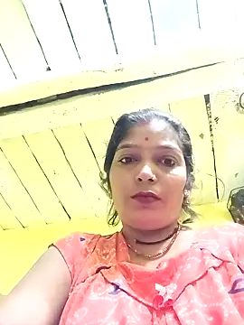 Snapshot of Samiya-143 chatting on 11-01-25, 11:40 Samiya-143 online show from 11-01-25, 11:40
