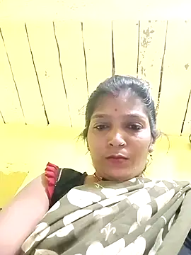 Snapshot of Samiya-143 chatting on 11-04-25, 10:25 Samiya-143 online show from 11-04-25, 10:25