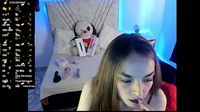 Snapshot of Mia_Victoria22 chatting on 05-25-26, 04:13 Mia Victoria22 online show from 05-25-26, 04:13