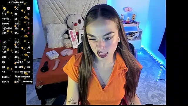 Snapshot of Mia_Victoria22 chatting on 07-01-26, 03:08 Mia Victoria22 online show from 07-01-26, 03:08