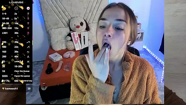 Snapshot of Mia_Victoria22 chatting on 07-02-26, 08:04 Mia Victoria22 online show from 07-02-26, 08:04