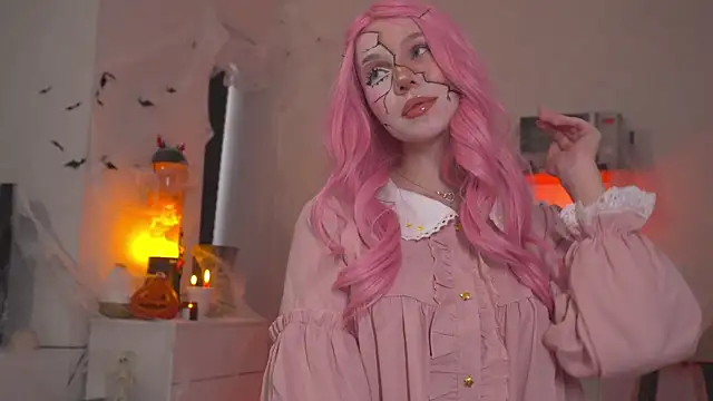 Snapshot of kategoodgirl chatting on 10-24-25, 08:55 kategoodgirl online show from 10-24-25, 08:55