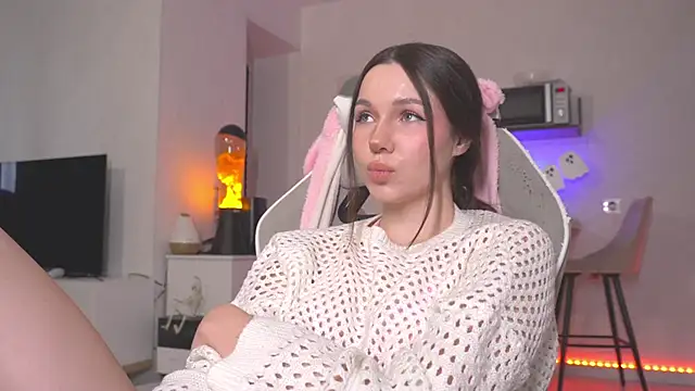 Snapshot of kategoodgirl chatting on 11-05-25, 10:15 kategoodgirl online show from 11-05-25, 10:15