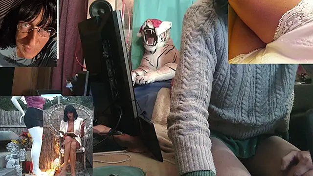 Snapshot of SissiDomination chatting on 01-06-26, 04:43 SissiDomination online show from 01-06-26, 04:43