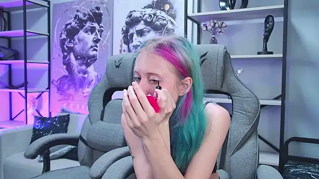 Snapshot of SakuraBliss chatting on 12-05-25, 02:53 SakuraBliss online show from 12-05-25, 02:53