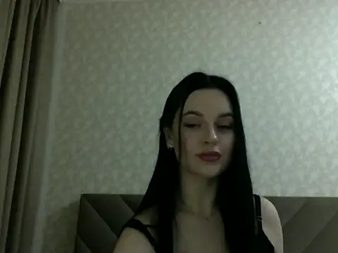 Snapshot of Lulii24 chatting on 11-05-25, 11:27 Lulii24 online show from 11-05-25, 11:27