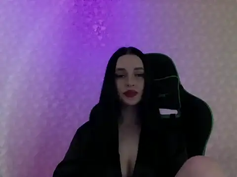 Snapshot of Lulii24 chatting on 07-21-26, 12:57 Lulii24 online show from 07-21-26, 12:57
