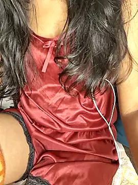 Snapshot of trending_tamizhachii chatting on 12-18-25, 07:09 trending tamizhachii online show from 12-18-25, 07:09