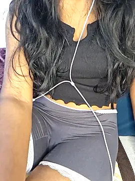 Snapshot of trending_tamizhachii chatting on 12-20-25, 05:58 trending tamizhachii online show from 12-20-25, 05:58