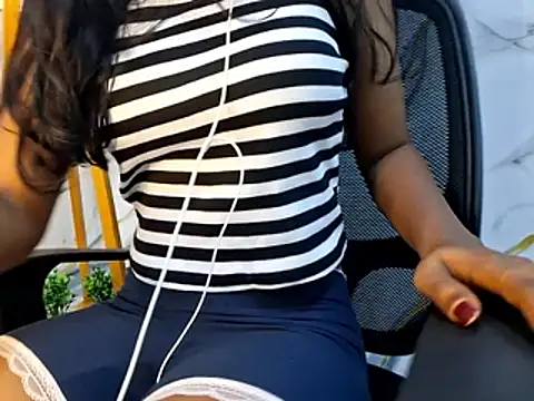 Snapshot of trending_tamizhachii chatting on 02-14-26, 07:21 trending tamizhachii online show from 02-14-26, 07:21