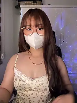 Meowyeuk6 online show from 05-19-26, 05:25