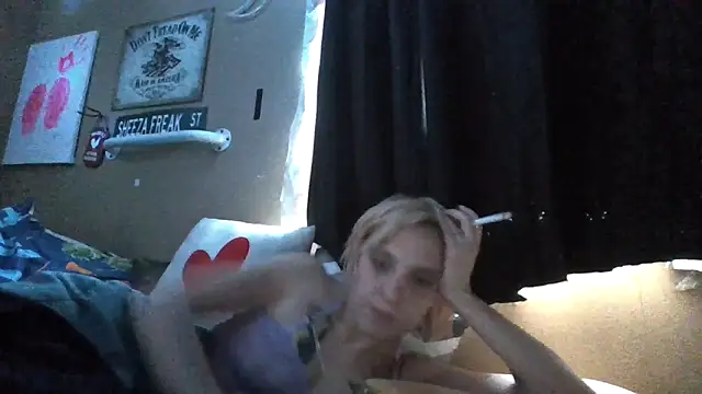 flavi1996 online show from 12-15-25, 02:54