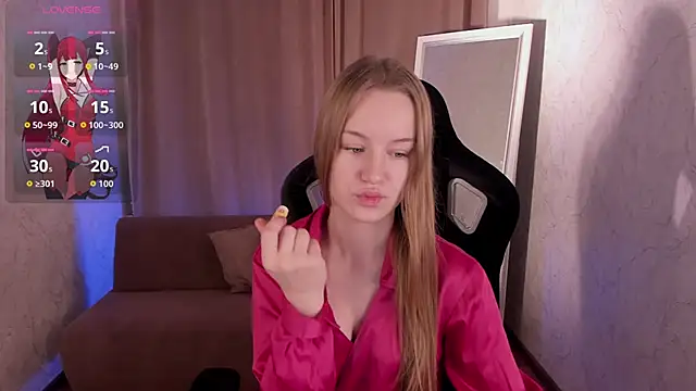 Lucy Shaw online show from 11-08-25, 07:19