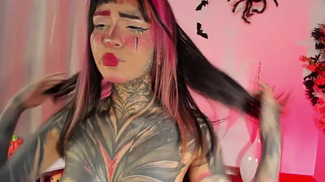 Snapshot of Nickidoll66- chatting on 10-18-25, 05:21 Nickidoll66- online show from 10-18-25, 05:21