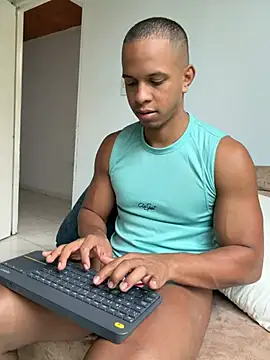 Snapshot of MarcoStriker chatting on 07-04-26, 03:29 MarcoStriker online show from 07-04-26, 03:29