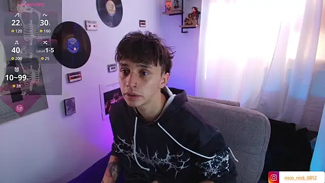 Snapshot of Nick_Bangover_ chatting on 10-10-25, 06:07 Nick Bangover online show from 10-10-25, 06:07