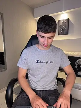 AdrianRinaldi online show from 04-11-26, 08:02